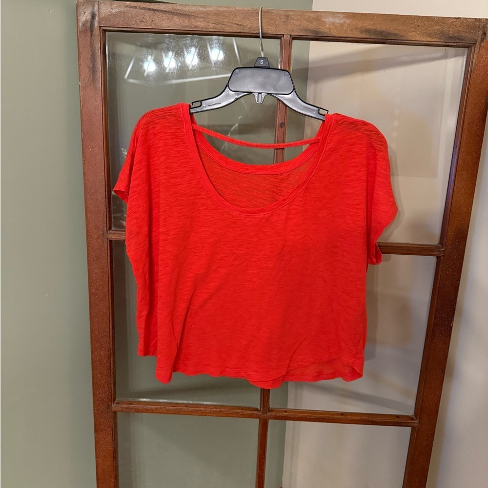 Athleta Red Basic Cotton Top w/ Cutout Back - Size Medium - Picture 3 of 5